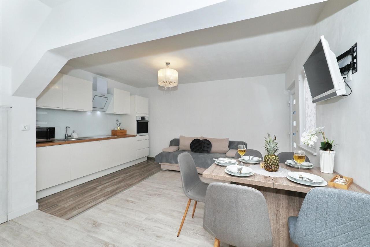 Nika One Minute From -beach Gospodarstwo wiejskie Zadar